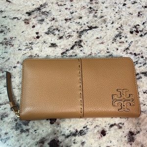 Tory Burch wallet
